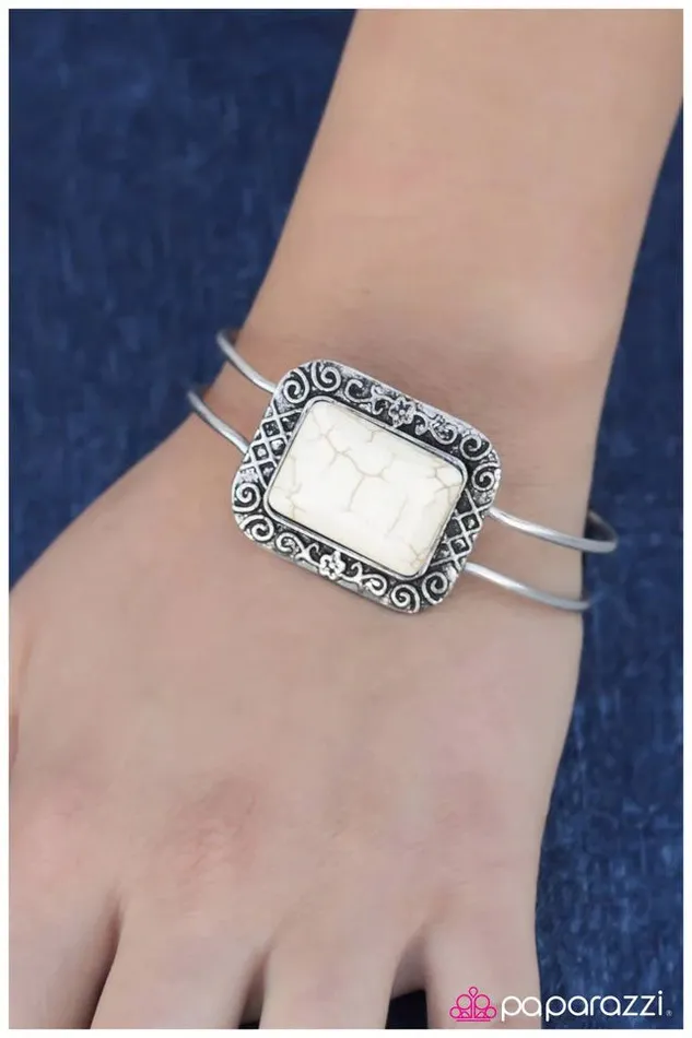 Bracelets Paparazzi Bracelet Off to Nashville White Paparazzi Jewelry