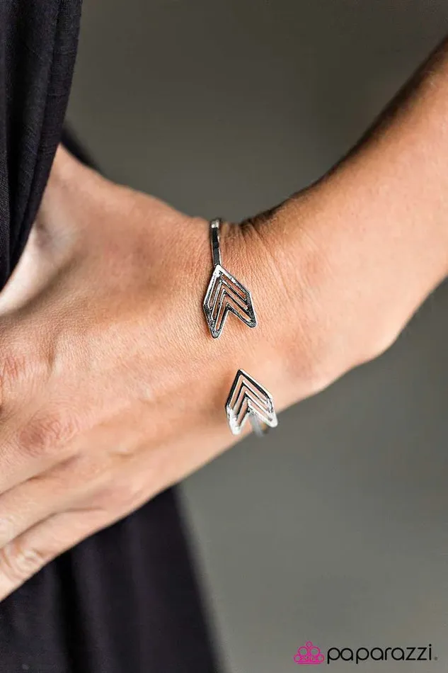 Bracelets Paparazzi Jewelry Paparazzi Bracelet Aim For The Stars Silver