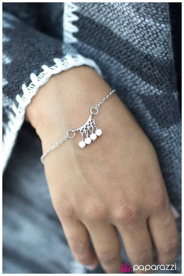 Paparazzi Bracelet Keepin It Country White Paparazzi Jewelry Bracelets