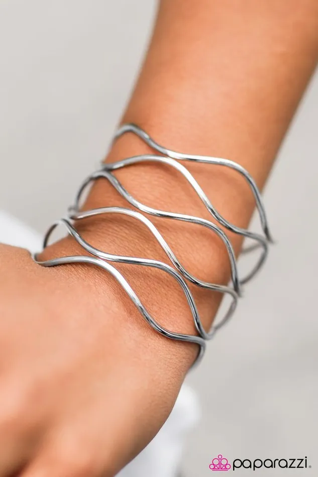 Paparazzi Jewelry Bracelets Paparazzi Bracelet Wave Chasers Silver