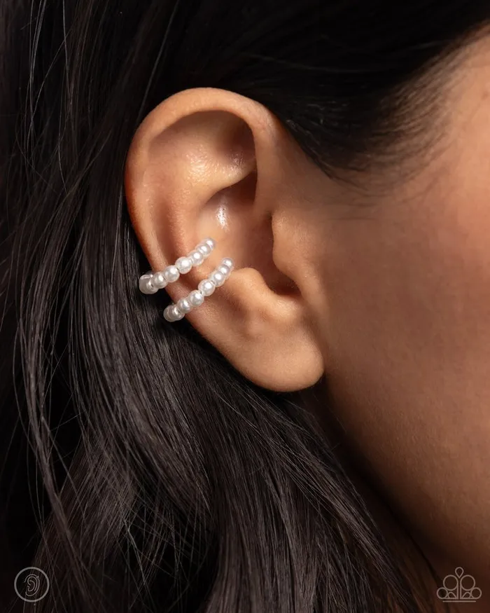 Paparazzi Jewelry Earrings Paparazzi Earring PEARLS Just Want to Have Fun White