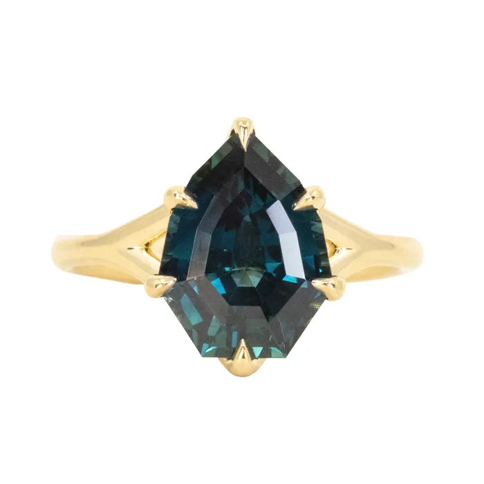 Anueva Jewelry PreStyled Sets 384ct Shield Blue Sapphire Six Prong Split Shank Solitaire in 18k Yellow Gold Anueva Jewelry PreStyled Sets 384ct Shield Blue Sapphire Six Prong Split Shank Solitaire in 18k Yellow Gold