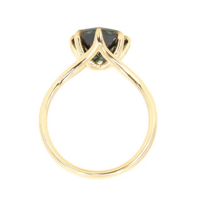 Anueva Jewelry PreStyled Sets 384ct Shield Blue Sapphire Six Prong Split Shank Solitaire in 18k Yellow Gold