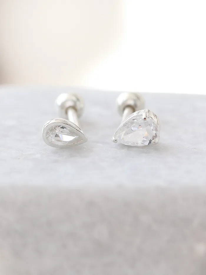 Earrings MinimalBijoux 925 Silver Tear Drop Cubic cartilage earring 16g