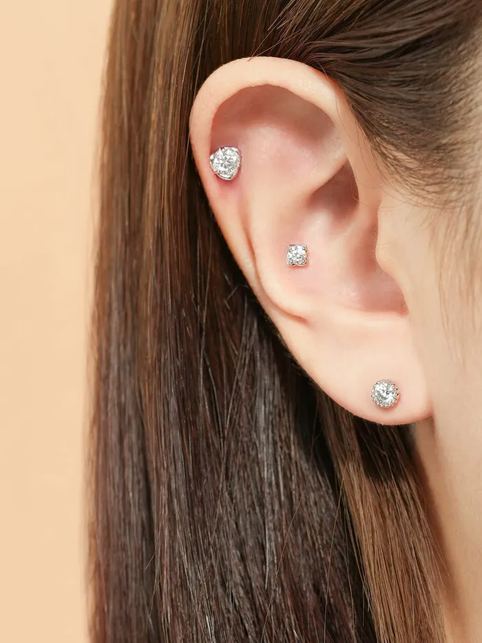 MinimalBijoux PreStyled Sets 14K Gold Moissanite Eco Internally Threaded Labret Piercing 18G16G