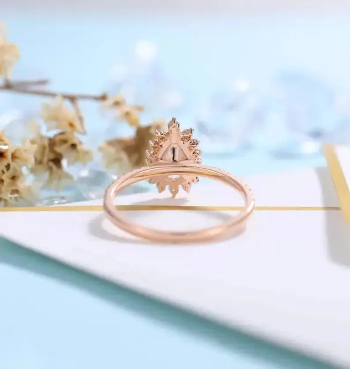 Luxus Moissanite Rings Rose Gold Pear Shaped Moissanite Halo Engagement Ring 1ct