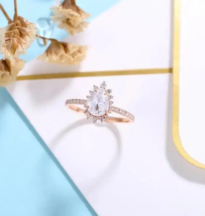 Luxus Moissanite Rings Rose Gold Pear Shaped Moissanite Halo Engagement Ring 1ct